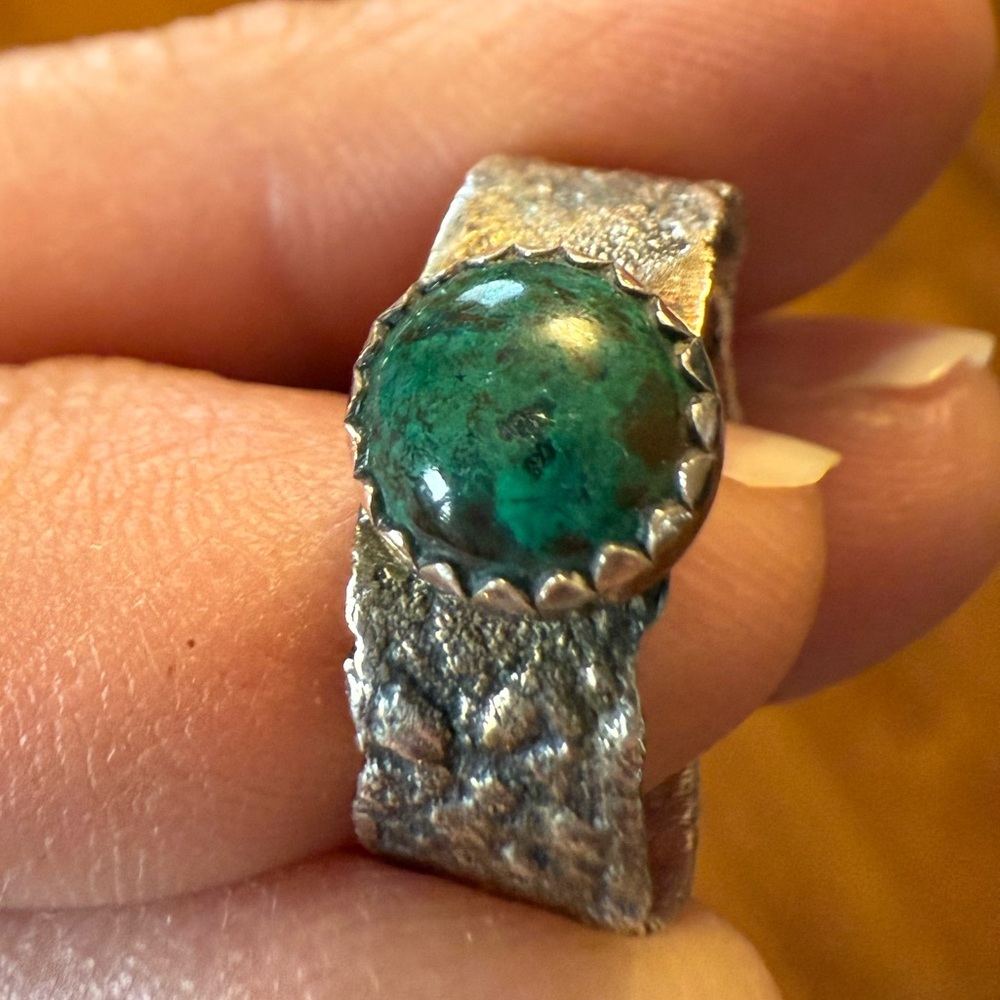 Size 7 Chrysocolla in a Silver Metal ring Setting - One of a Kind Handcrafted - Picture 6 of 9